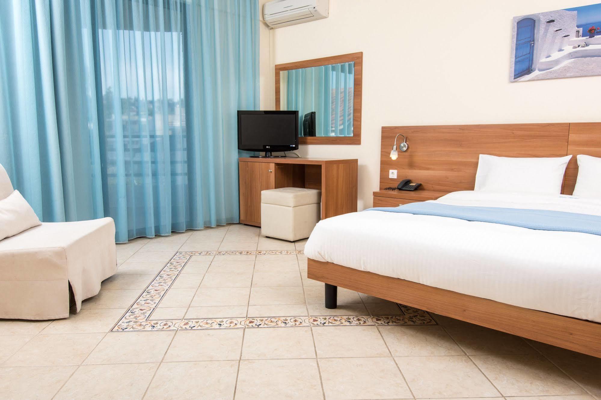 Lido Hotel Xylokastro Exterior photo